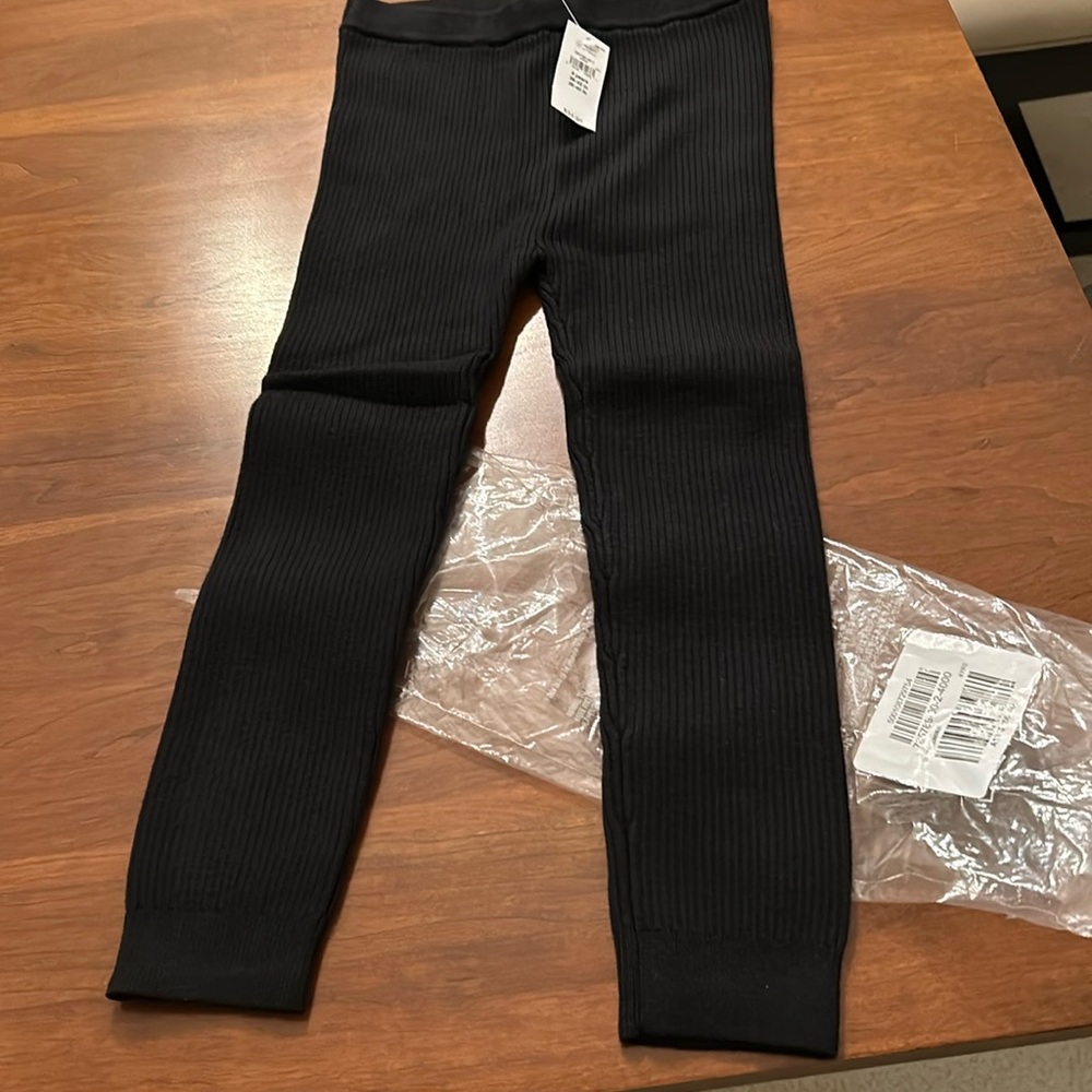 New with tags Gap ribbed girls leggings size 4